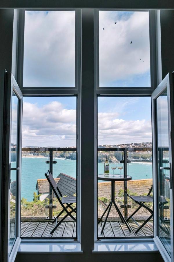 Finest Retreats - Tides - Luxury Sea Views
